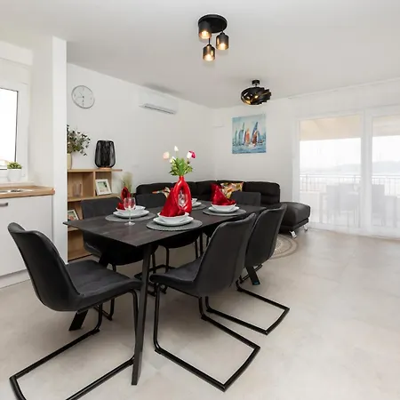 Apartament In Kastel Sucurac Kaštela