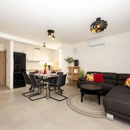 In Kastel Sucurac Apartament Kaštela